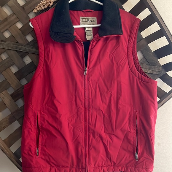 L.L. Bean Other - L.L. Bean Men's Puffer Vest Size Medium Regular